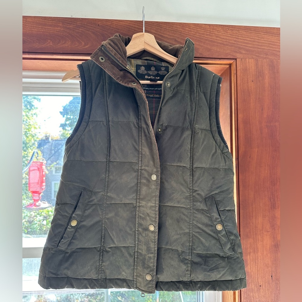Barbour women’s waxed cotton down vest - Sz US 8